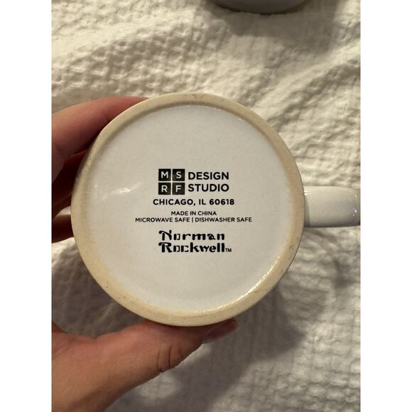 Set of 4 Norman Rockwell Holiday Memories Mugs Christmas Design Studio Santa - Picture 6 of 7